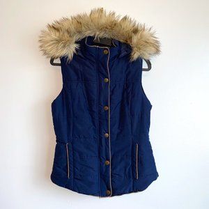 Never Worn Prince & Fox Vest, Size Medium